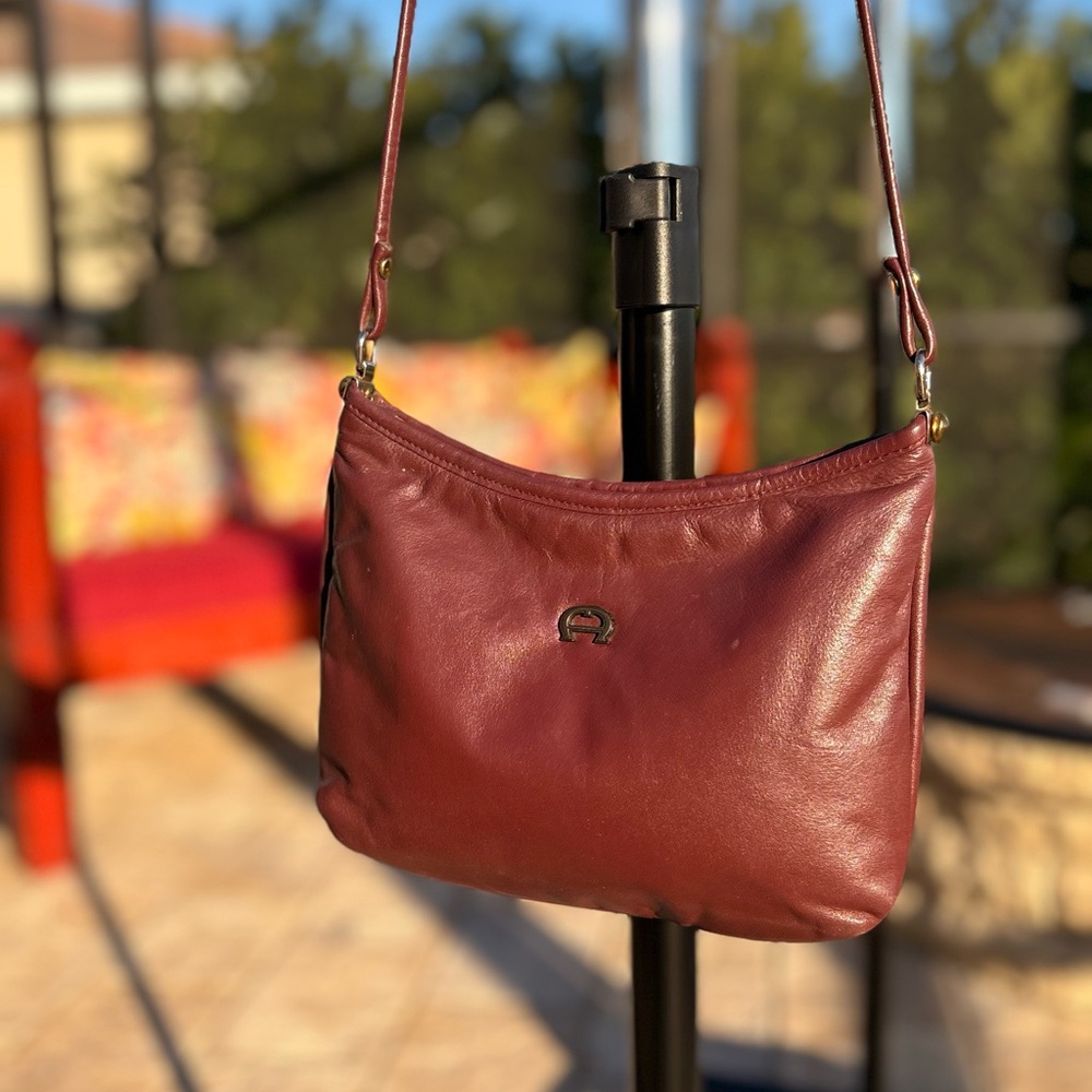 Etienne Aigner Vintage Leather Shoulder Bag | Dark Burgundy | Good Condtion - Picture 2 of 11